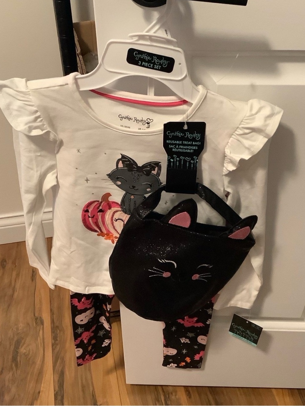 Cynthia Rowley Halloween  Set 5/6